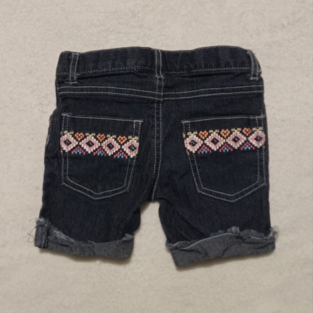5 for $10 Healthtex Color Embroidered Dark Denim Shorts size 2T - Picture 2 of 5